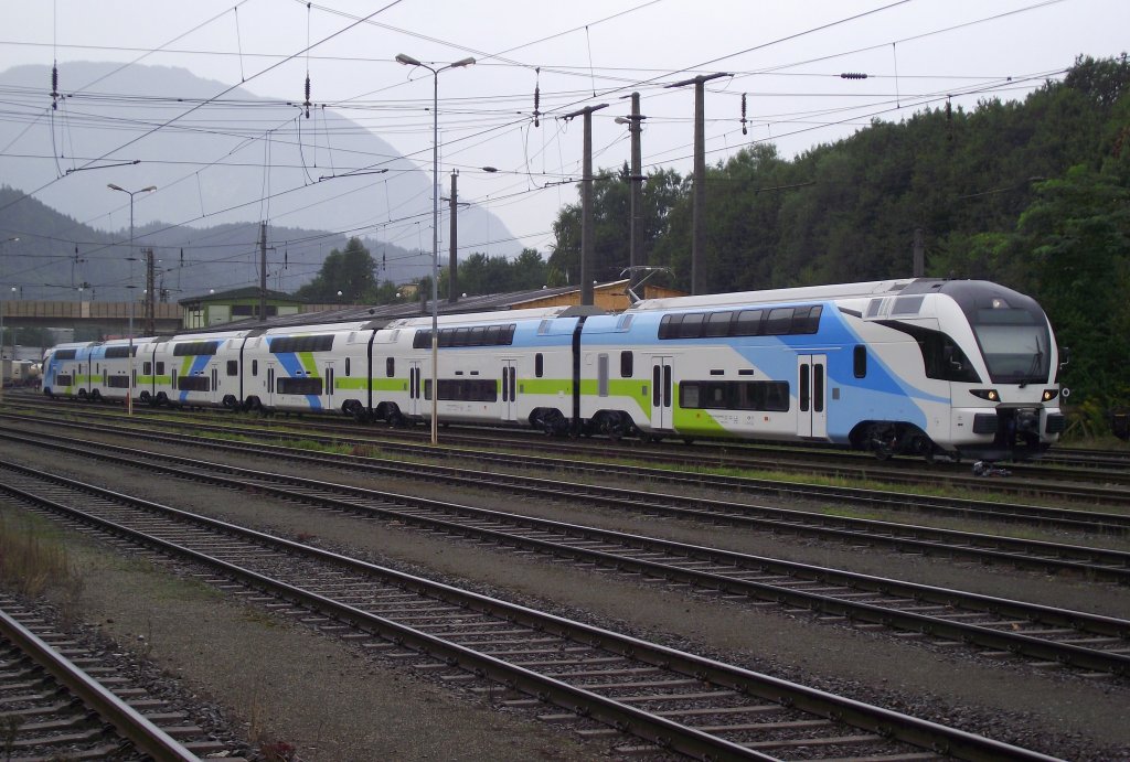 4010 103-8 steht am 2. September 2011 im Bahnhof Kufstein abgestellt.