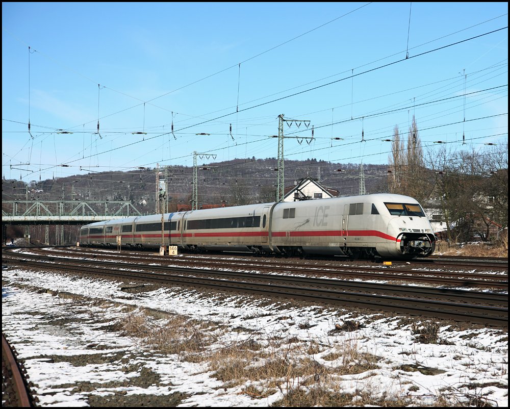 402 046 (9380 5402 046-7 D-DB)  TEMPLIN  ist als ICE von Berlin-Ostbahnhof ins Rheinland unterwegs und wird in K�rze den Hagener Hauptbahnhof erreichen. (07.03.2010)