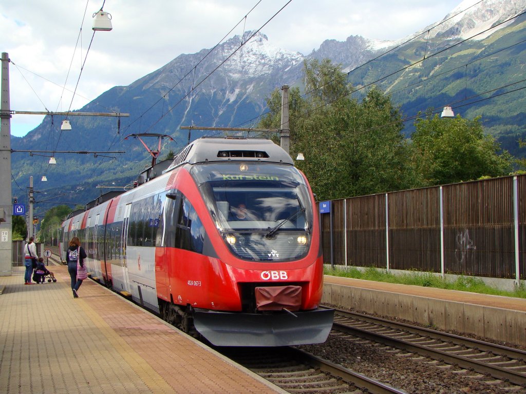 4024 067-3 in Haltestelle Rum. 30.08.2010