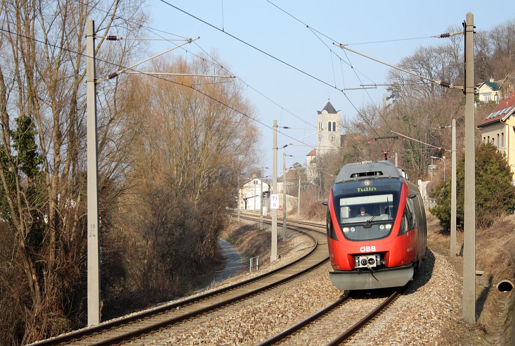 4024 127-5 ist im Einsatz auf der Franz-Josefs Bahn nach Tulln. Greifenstein, 04.03.11