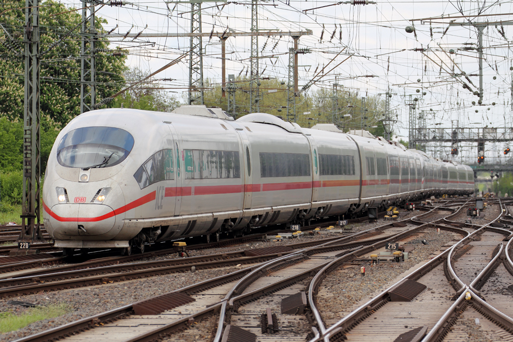 403 005-2 bei der Einfahrt in den Dortmunder Hbf. 9.5.2013