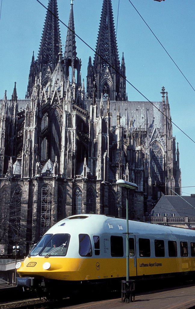 403 005  K�ln Hbf  15.04.82