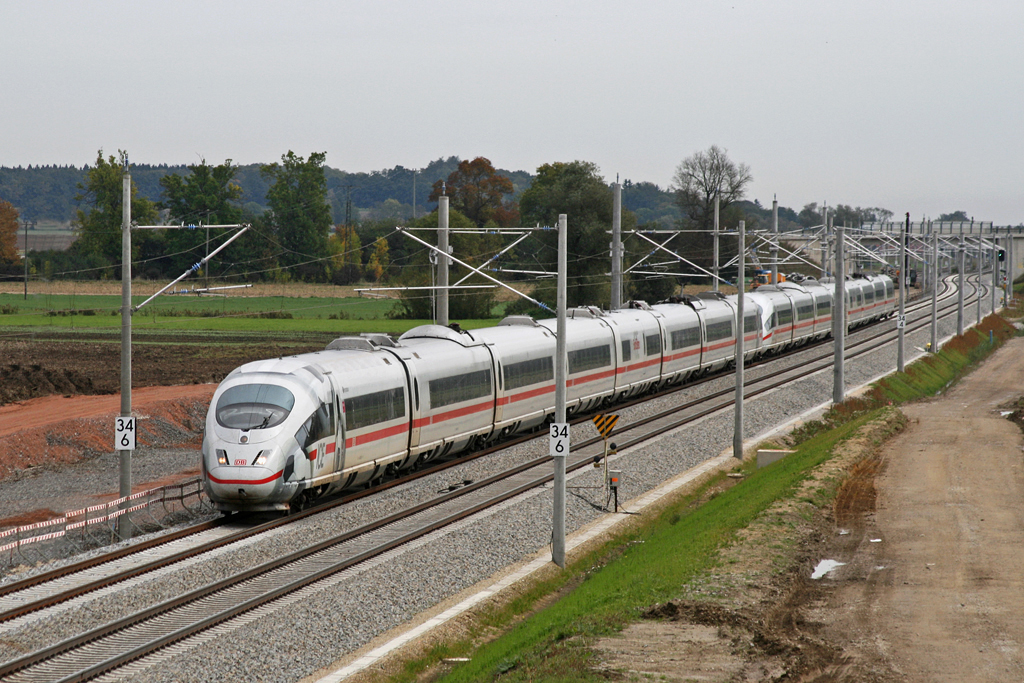 403 012 am 02.10.2010 in Hattenhofen.