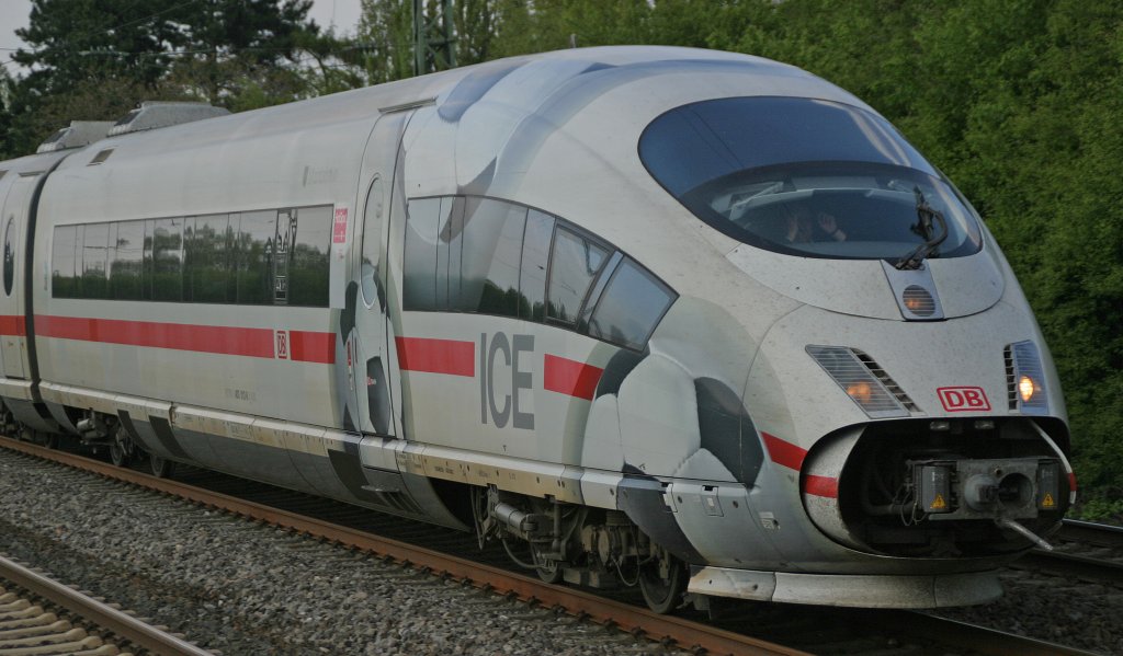 403 012 am 15.4.11 in D�sseldorf-Angermund