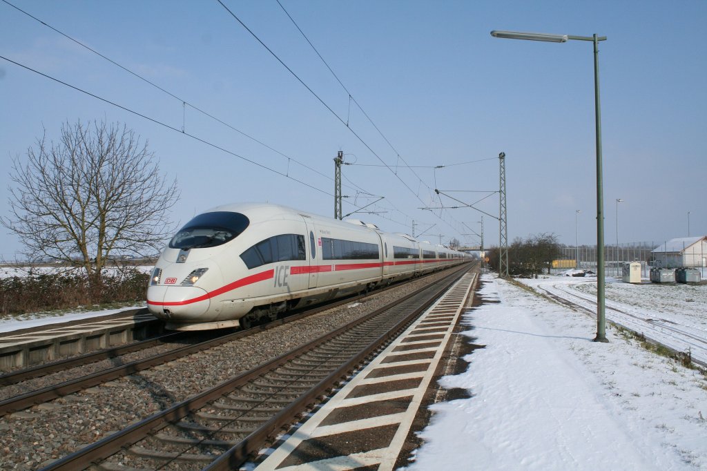 403 018-5 und 403 022-7 am 13.02.13 in Ringsheim.