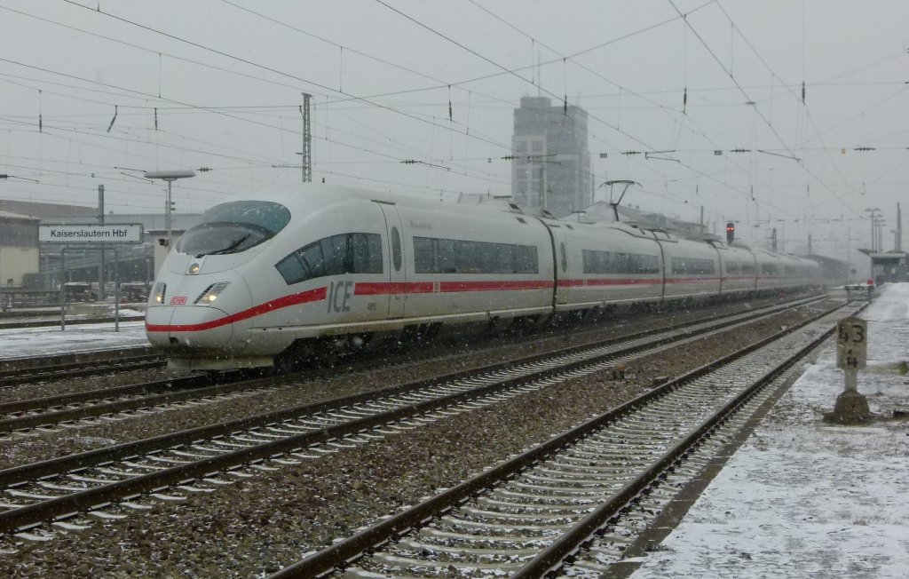 406 085 (Schwbisch Hall) ist als ICE 9554 Frankfurt (Main) - Saarbrcken am 07.02.2012 in Kaiserslautern