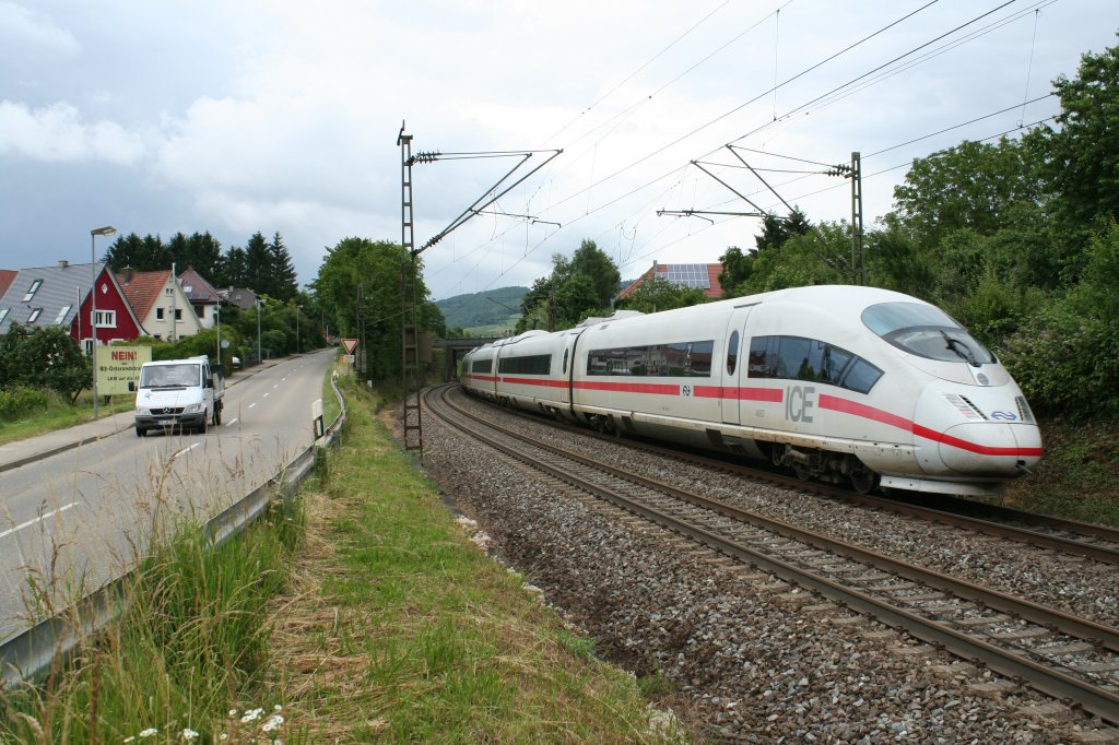 406 553-8 als ICE 506/106 von Basel SBB nach Kln/Amsterdam am 25.06.13 in Schallstadt.