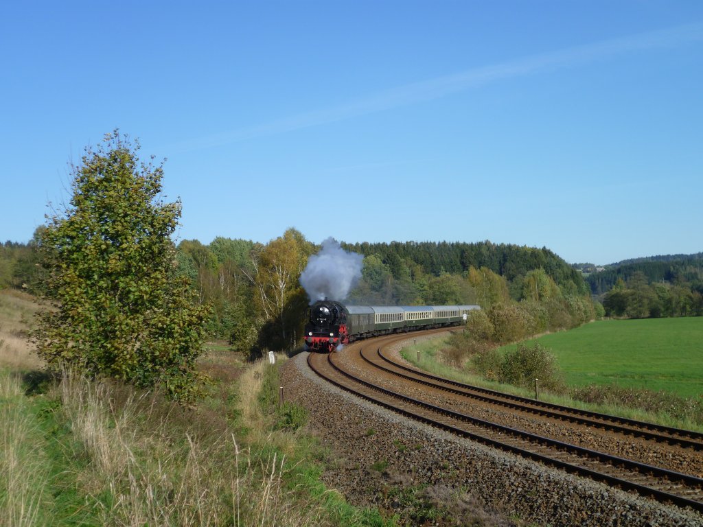 41 1144-9 mit dem Elstertal-Express in Rebersreuth am 16.10.11. 

