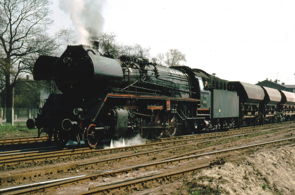 41 1303-1 Ausfahrt Haldensleben im April 1980