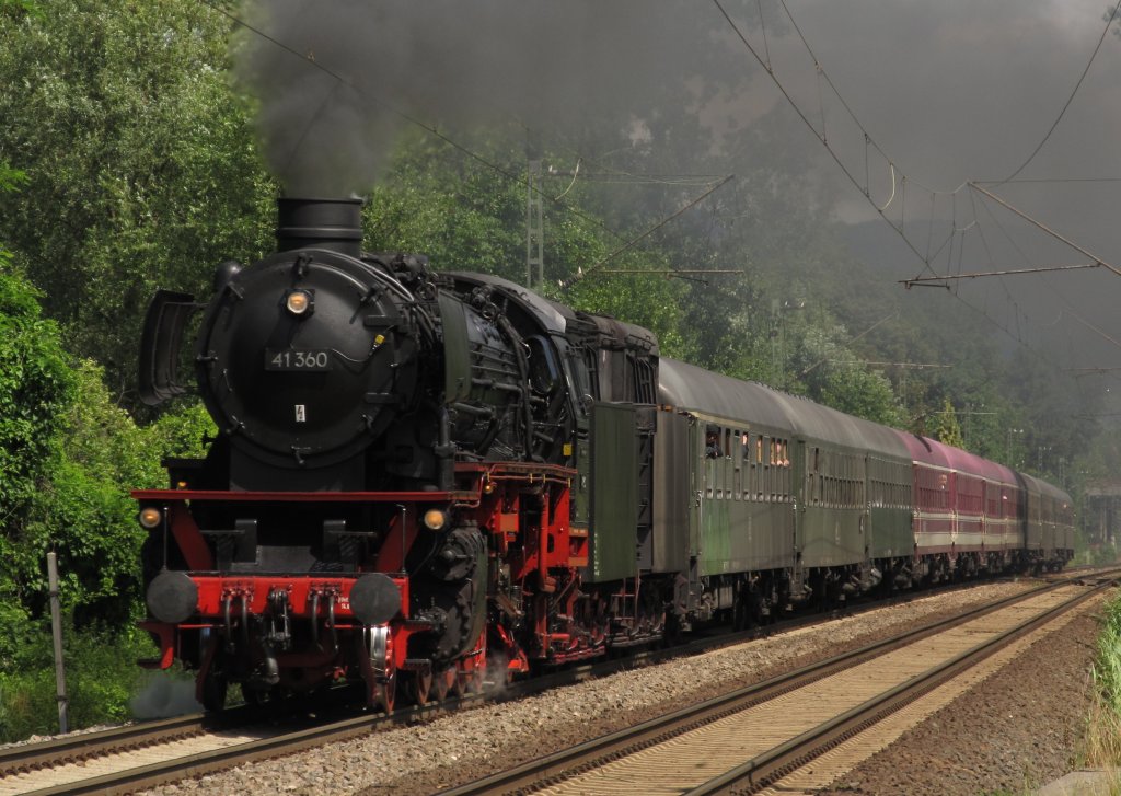 41 360 am 18.6.2011 bei Unkel.