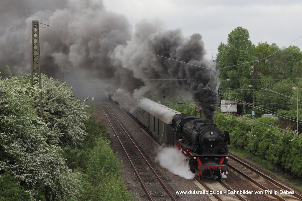 41 360 fhrt am 12. Mai 2012 um 10:16 Uhr mit einem Sonderzug durch Essen Katernberg