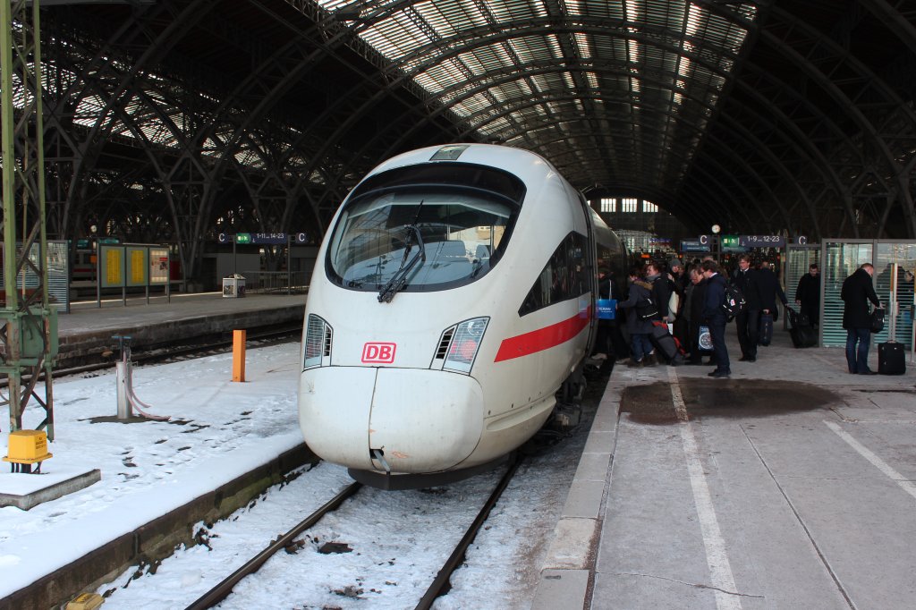 411 011 als ICE nach Hamburg Altona in Leipzig Hbf, aber wegen einer Kuppelstrung in Berlin Hbf wird seine Reise dort zu Ende gehen. 17.03.2013 