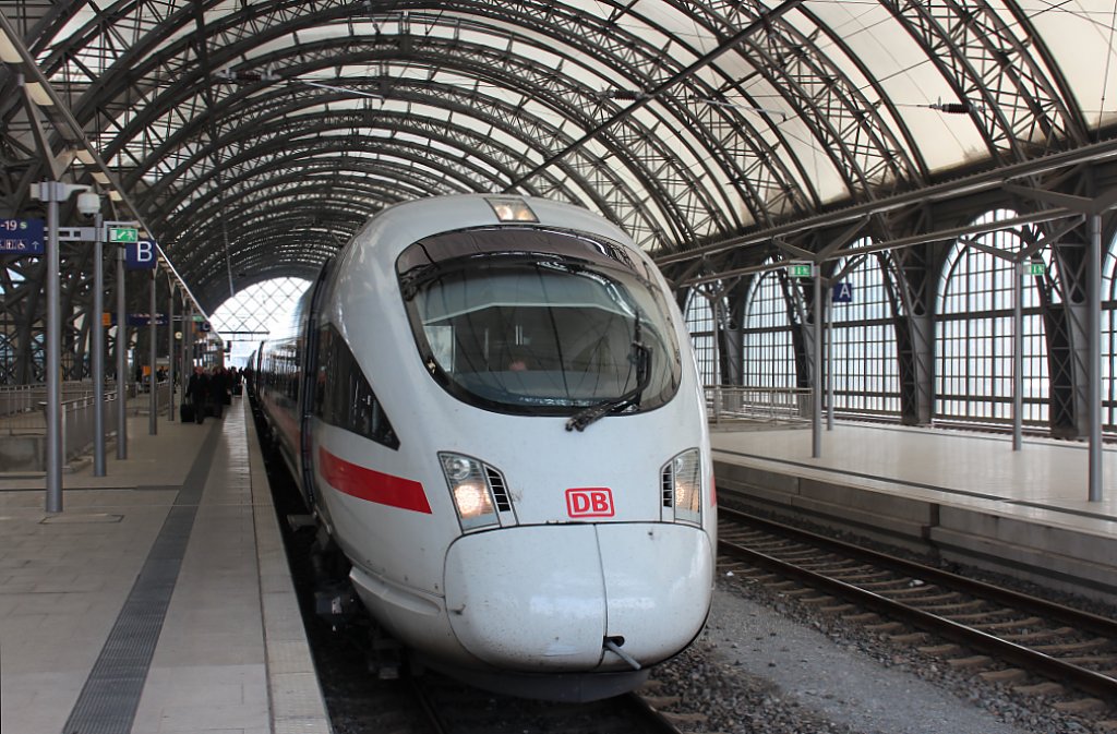 411 027-6  Weimar  beginnt seine Reise mit dem ICE 1558 in Dresden Hbf und fhrt nach Wiesbaden Hbf. 30.03.2013