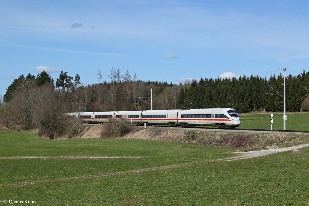 411 067 als ICE 1206 am 14.04.2013 bei Uffing.