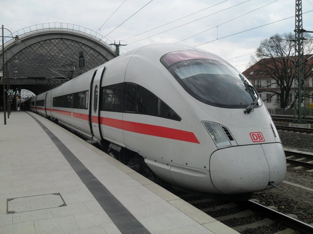 411 074 als ICE 1556 nach Wiesbaden am 17.04.2011 in Dresden Hbf