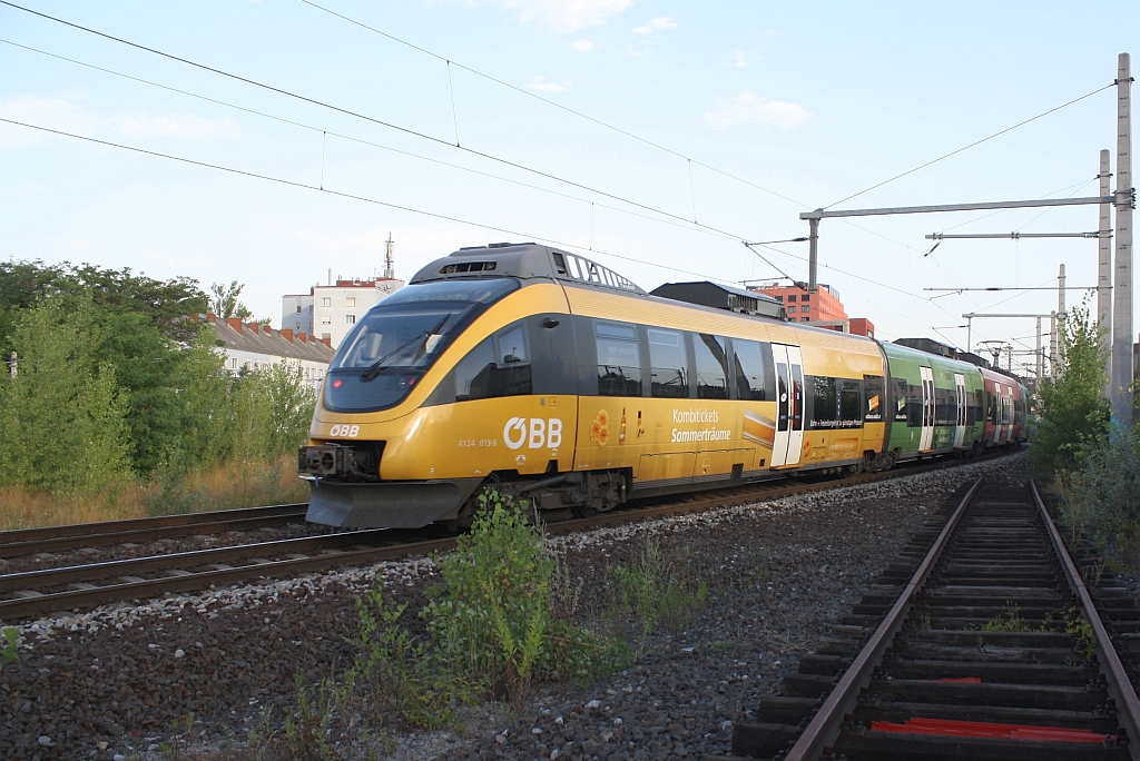 4124 013-6 als Zug 25010 von Wiener Neustadt nach Hirschstetten am 08 ...