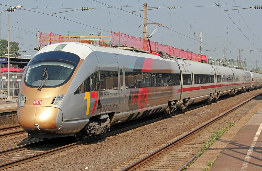 415 022 als zweiter Zugteil in kln Messe/Deutz am 04.07.2011