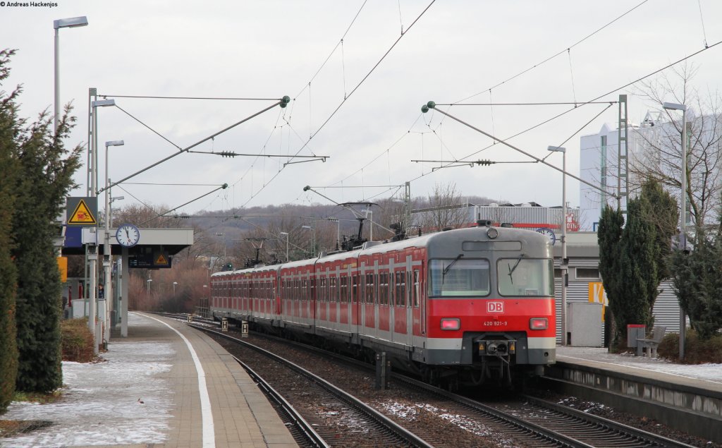 420 438-4 und 421-0 als S& nach Schwabstrae in Weilimdorf 10.12.12