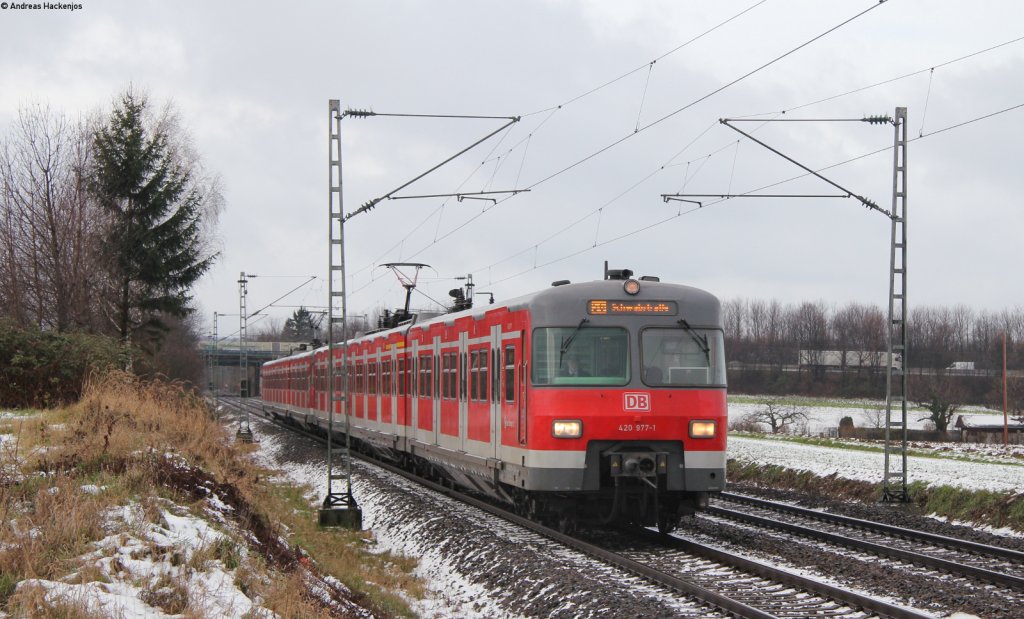 420 477-2 und als 411-1 als S6 nach Schwabstrae bei Weilimdorf 10.12.12