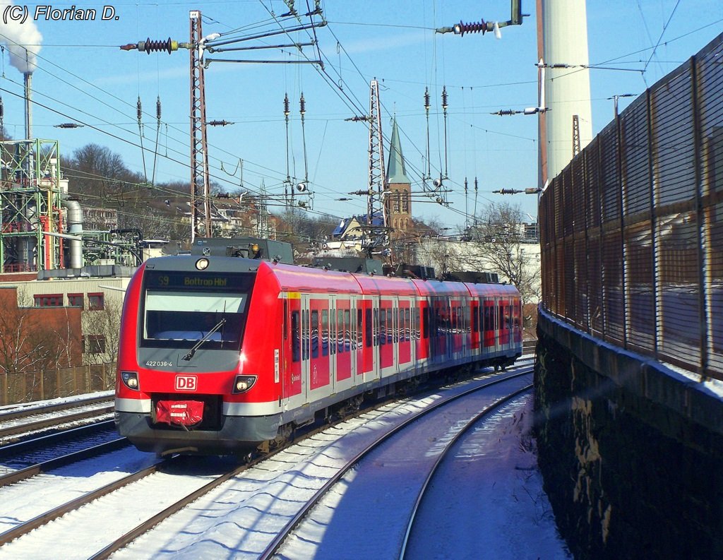 422 036/536, den ich nun zum X-ten male fotografiert habe, als S9 zwischen Wuppertal-Zoologischer Garten und Wuppertal-Steinbeck anzutreffen. 07.03.10