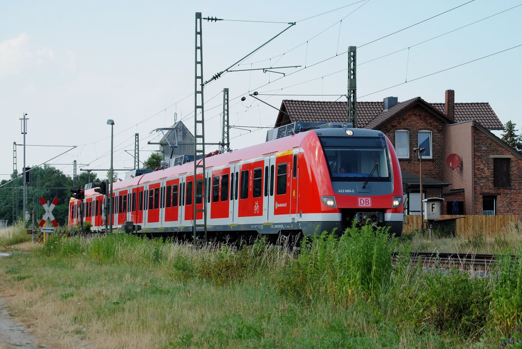 422 080-2  S-Bahn Rhein Ruhr  bei Testfahrt am 12.07.2010 bei Woltorf