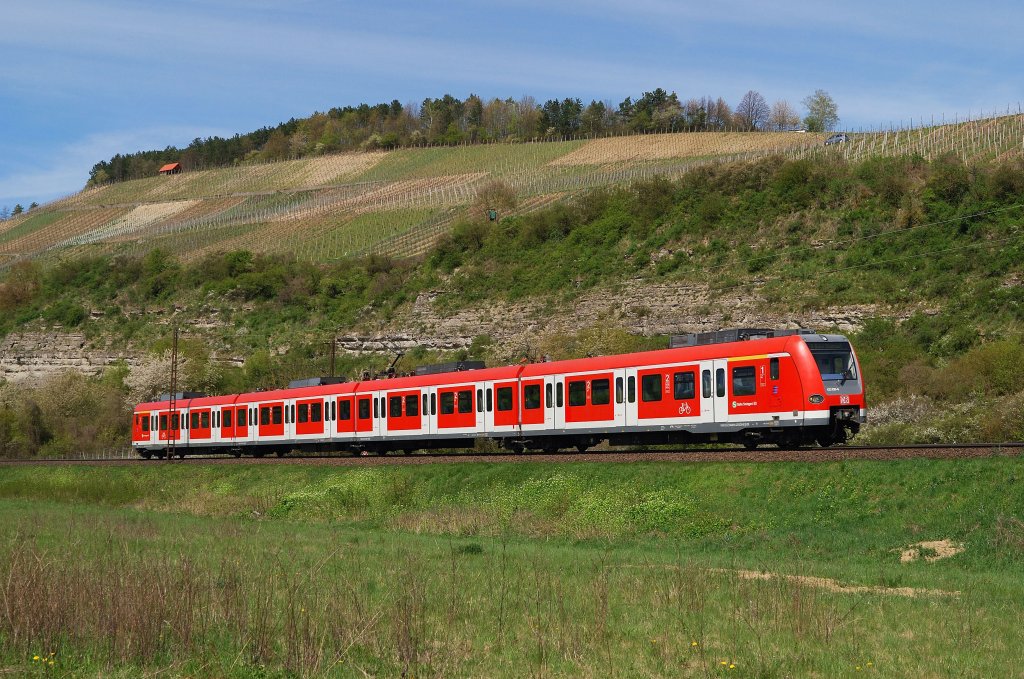 423 030 (S-Bahn Stuttgart) bei Himmelstadt (22.04.2010)