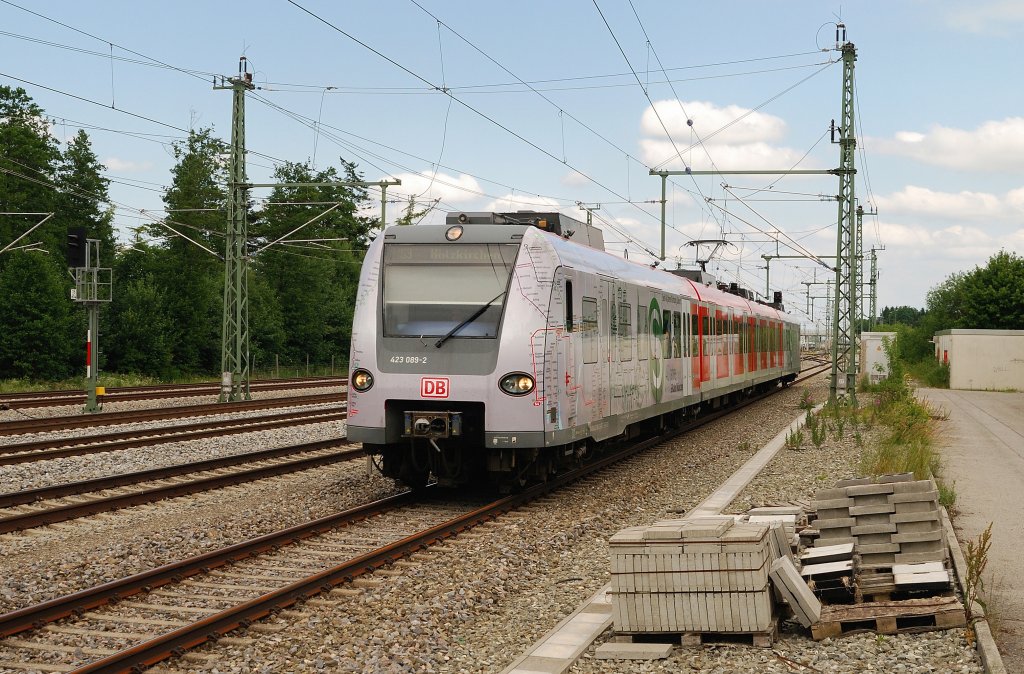 423 089 mit S3 vor Mammendorf (17.06.2012)