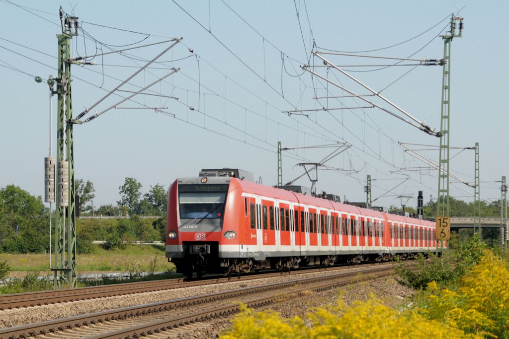 423 240 am 21.08.11 bei Mnchen-Feldmoching