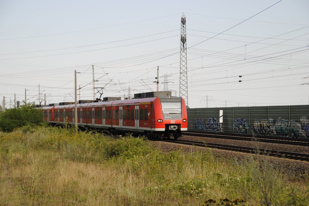 424 033-9, f�hrt am 07.08.10 durch Ahlten.