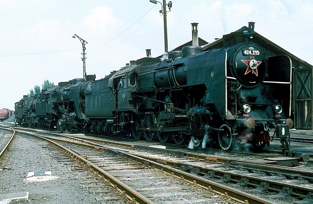 424 215 + 424 224 + 324 1572 + 324 449  Celld�m�lk  05.07.79