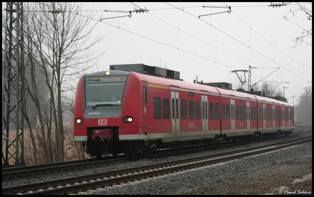 425 070 als RB33 nach Aachen Hbf zwischen bach-Palenberg und Herzogenrath.
07.02.10 14:58