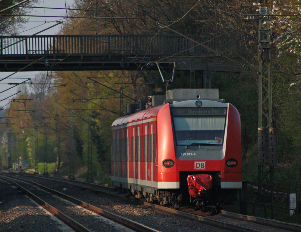 425 072-6 als RB11078 nach Duisburg direkt hinter bach-Palenberg