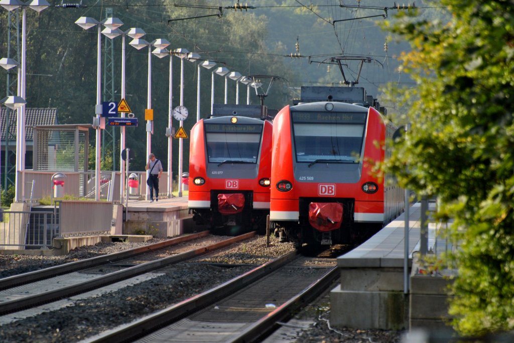 425 077 und 425 569 begegnen sich am 15.9.11 in �bach - Palenberg