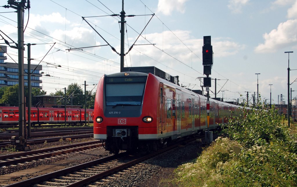 425 276 als S6 nach Celle fhrt am 14.08.10 in den Hbf Hannover ein.