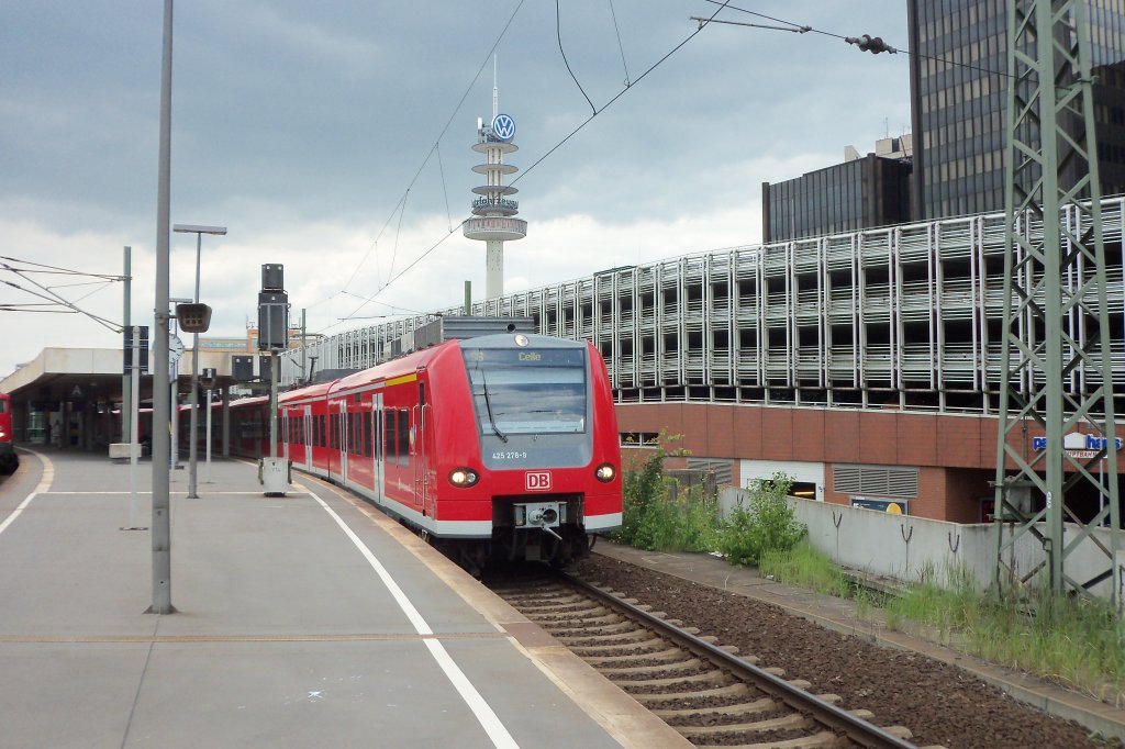 425 278-9, verlsst als S6 Hannover HBF am 14.06.2010.