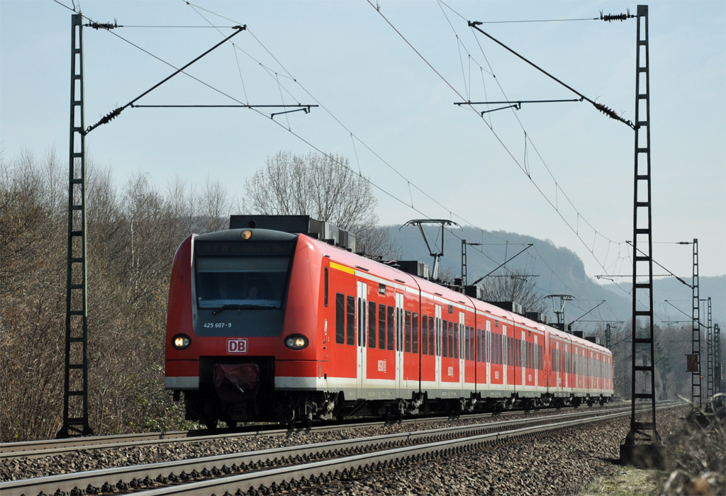425 607-9 durch Bonn-Beuel - 06.03.2013