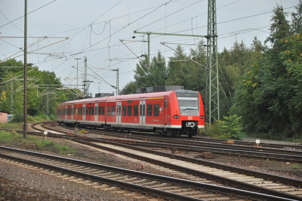 425 780-4, fhrt am 12.09.2010 von Lehrte Richtung Celle.