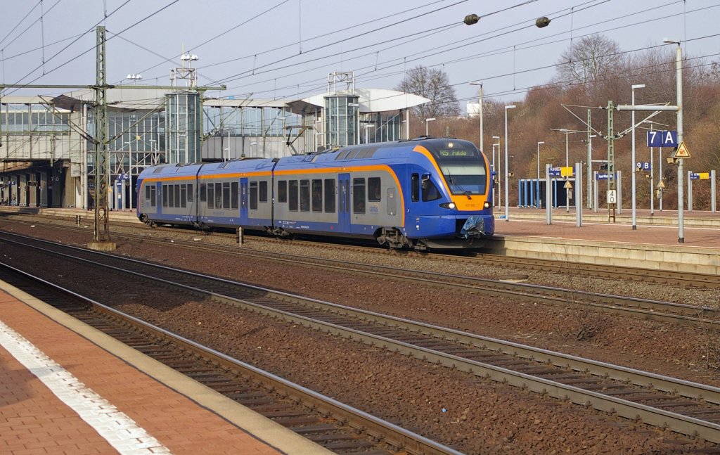 427 502 (Cantus) verlsst am 3.3.2012 Kassel-Wilhelmshhe Richtung Fulda. 