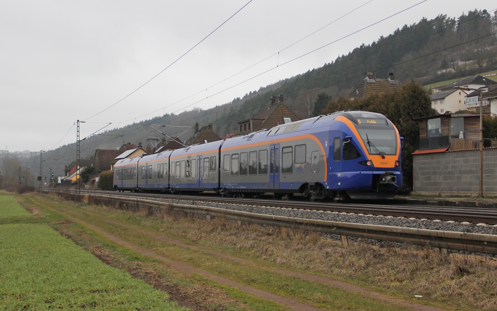 428 007 der Cantus-Bahn als R5 nach Fulda. Aufgenommen am 01.03.2013 in Ludwigsau-Friedlos.