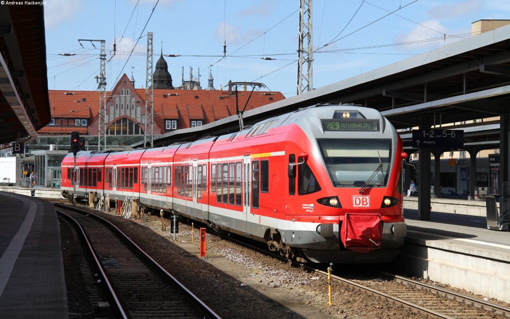 429 029-2 als RE 13029 (Stralsund Hbf-Ostseebad Binz) in Stralsund 6.8.12