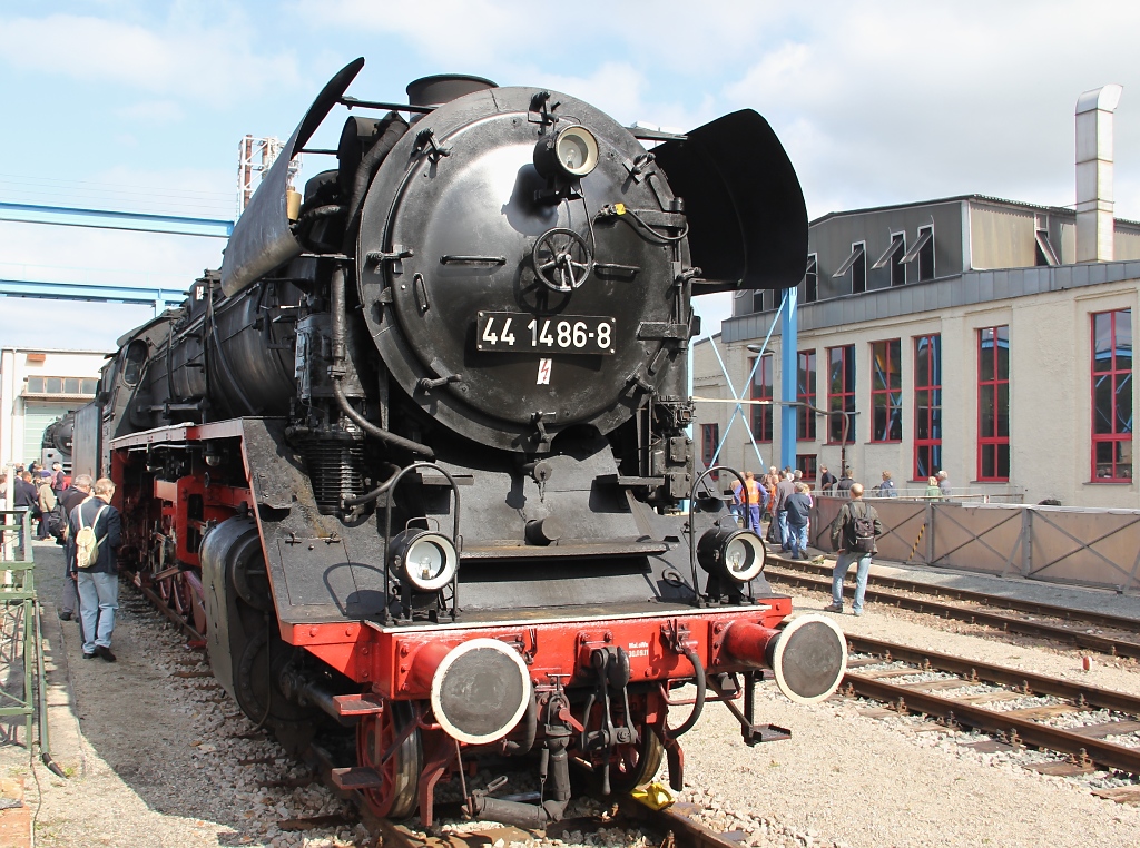 44 1486-8; zu bestaunen am 01.09.2012 auf dem Betriebswerksgelnde des Werks Meiningen zu den 18. Meininger Dampfloktagen.