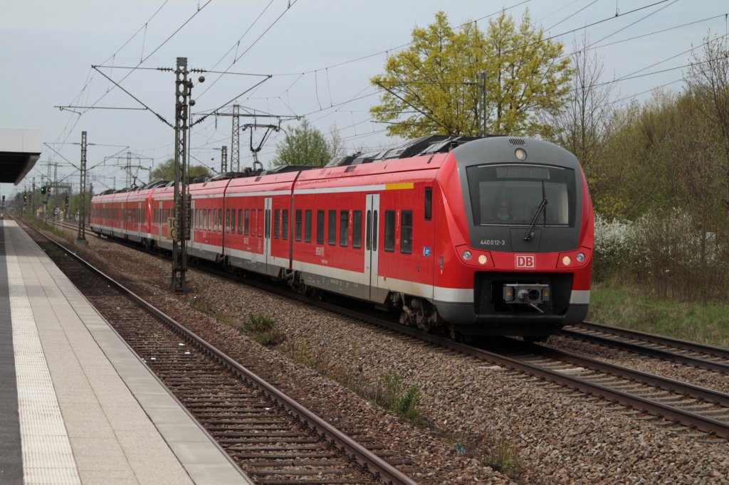 440 012-3  Fugger-Express von Augsburg nach Mnchen, bei Mnchen-Langwied am 26.04.2013