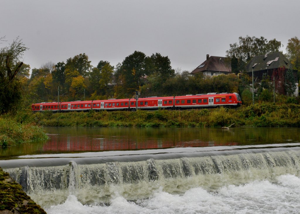 440 204 nach Passau Hbf am 20.10.2012 unterwegs bei Moosburg.