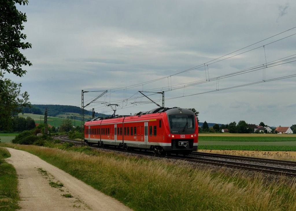 440 317 als RB nach Treuchtlingen am 21.06.2011 bei Wettelsheim.