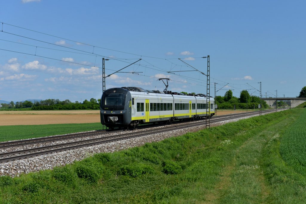 440 405 nach Neumarkt (Oberpfalz) am 08.05.2012 unterwegs bei Stephansposching.