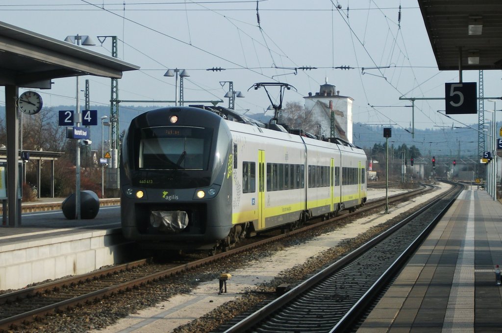 440 413 von Agilis kommt am 03.Mrz 2012 als ag 84418 aus Plattling in Neumarkt)Oberpf) an.