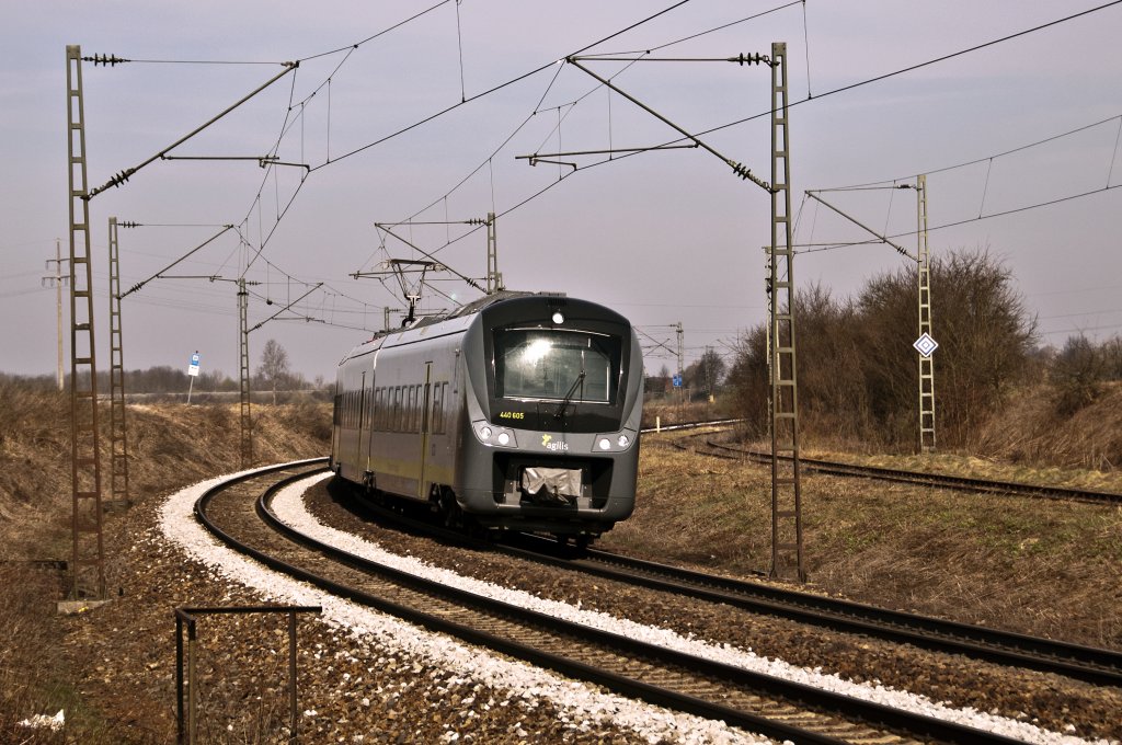 440 605 als ag nach Neumarkt i.d.Obpf. am 02.04.2011 kurz nach Plattling.