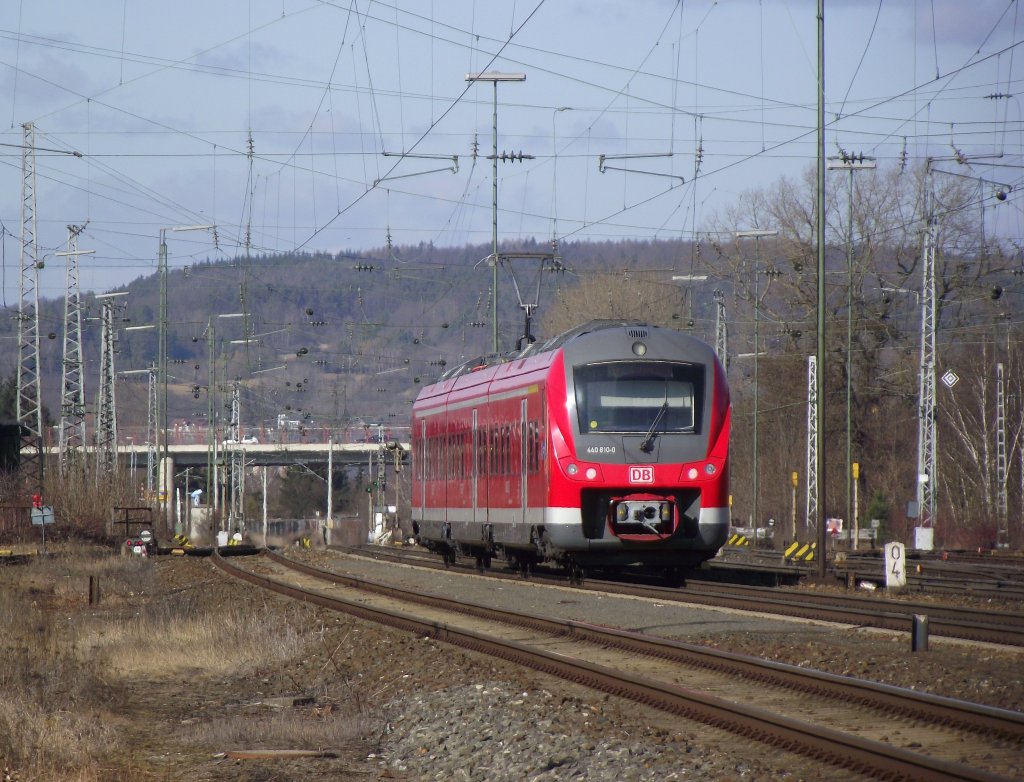 440 810-0 verlsst am 25. Februar 2012 als Regionalbahn nach Schlchtern den Bahnhof Bamberg.