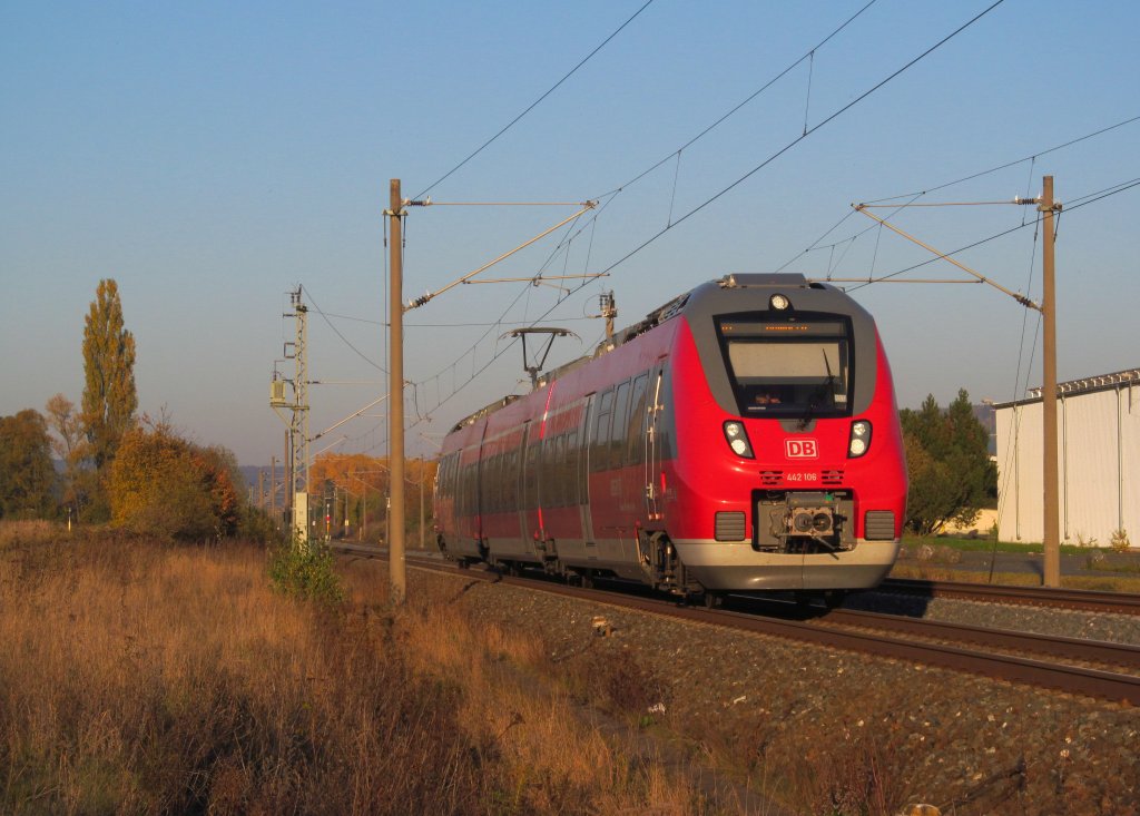442 106 ist am 21. Oktober 2012 als Regionalbahn nach Bamberg bei Kps unterwegs.