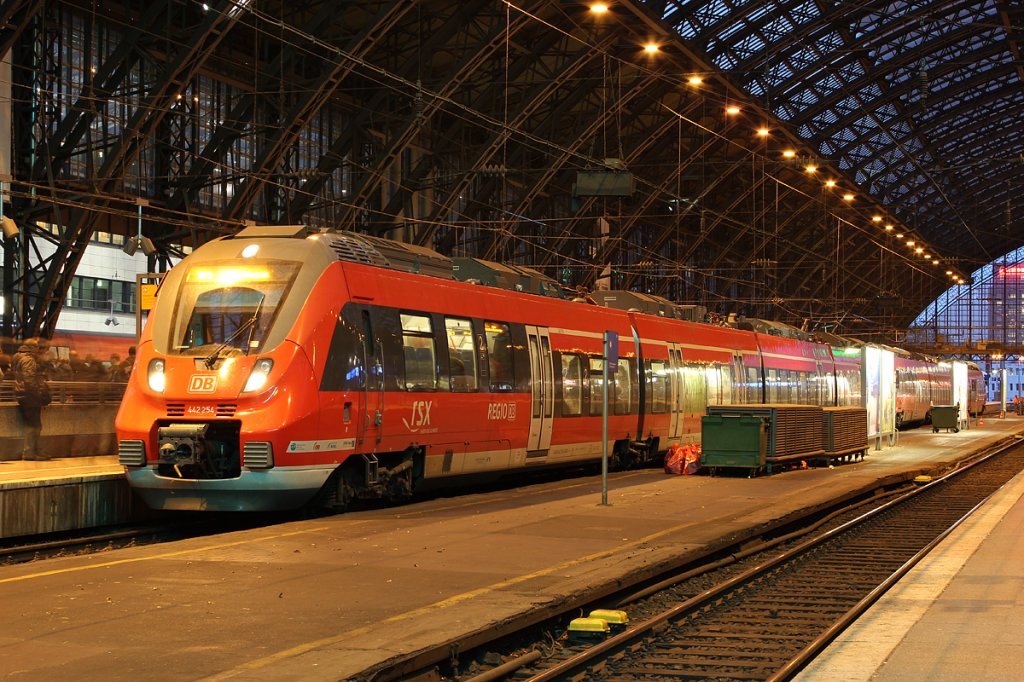 442 254 & 442 256 am RE9 in Kln/Messe Deutz am 06.11.2012